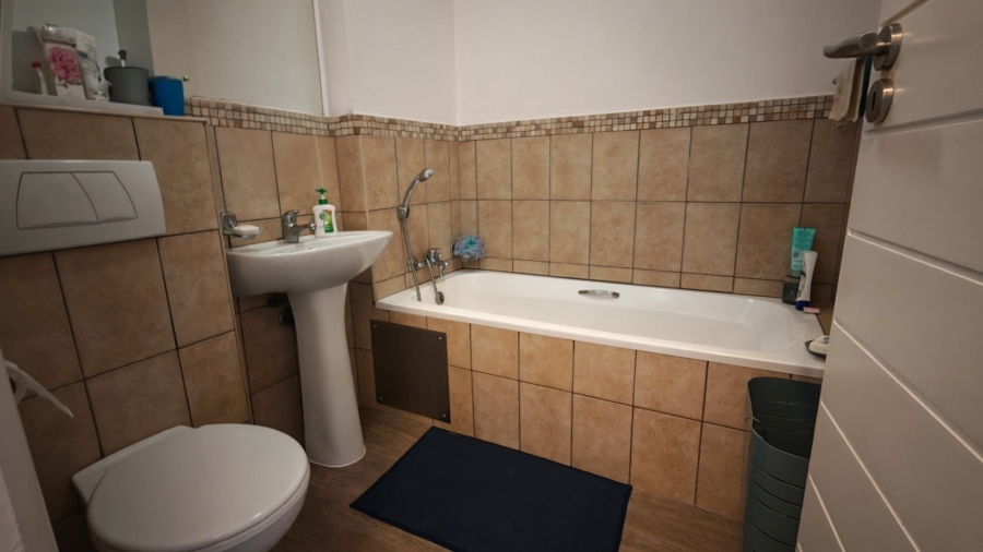2 Bedroom Property for Sale in Dana Bay Western Cape